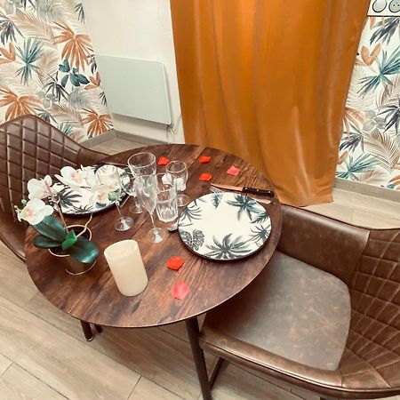 L'Escale Balneo'Romantique - Loveroom - Jacuzzi & Petit Dejeuner Villiers-sur-Marne Extérieur photo