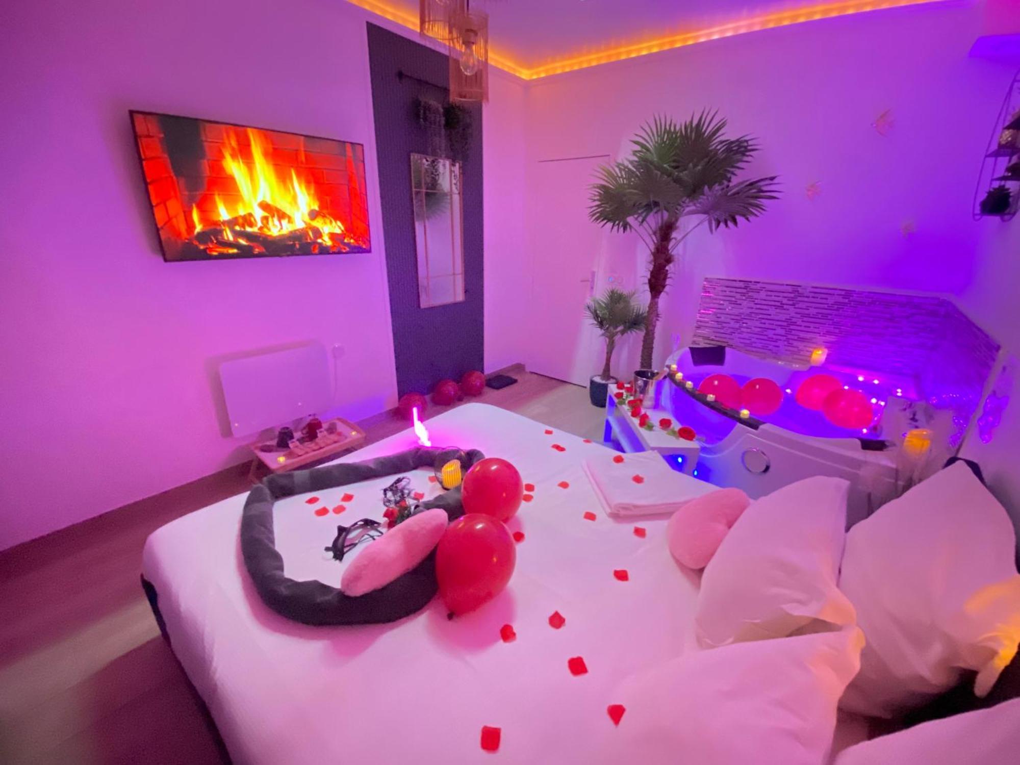 L'Escale Balneo'Romantique - Loveroom - Jacuzzi & Petit Dejeuner Villiers-sur-Marne Extérieur photo