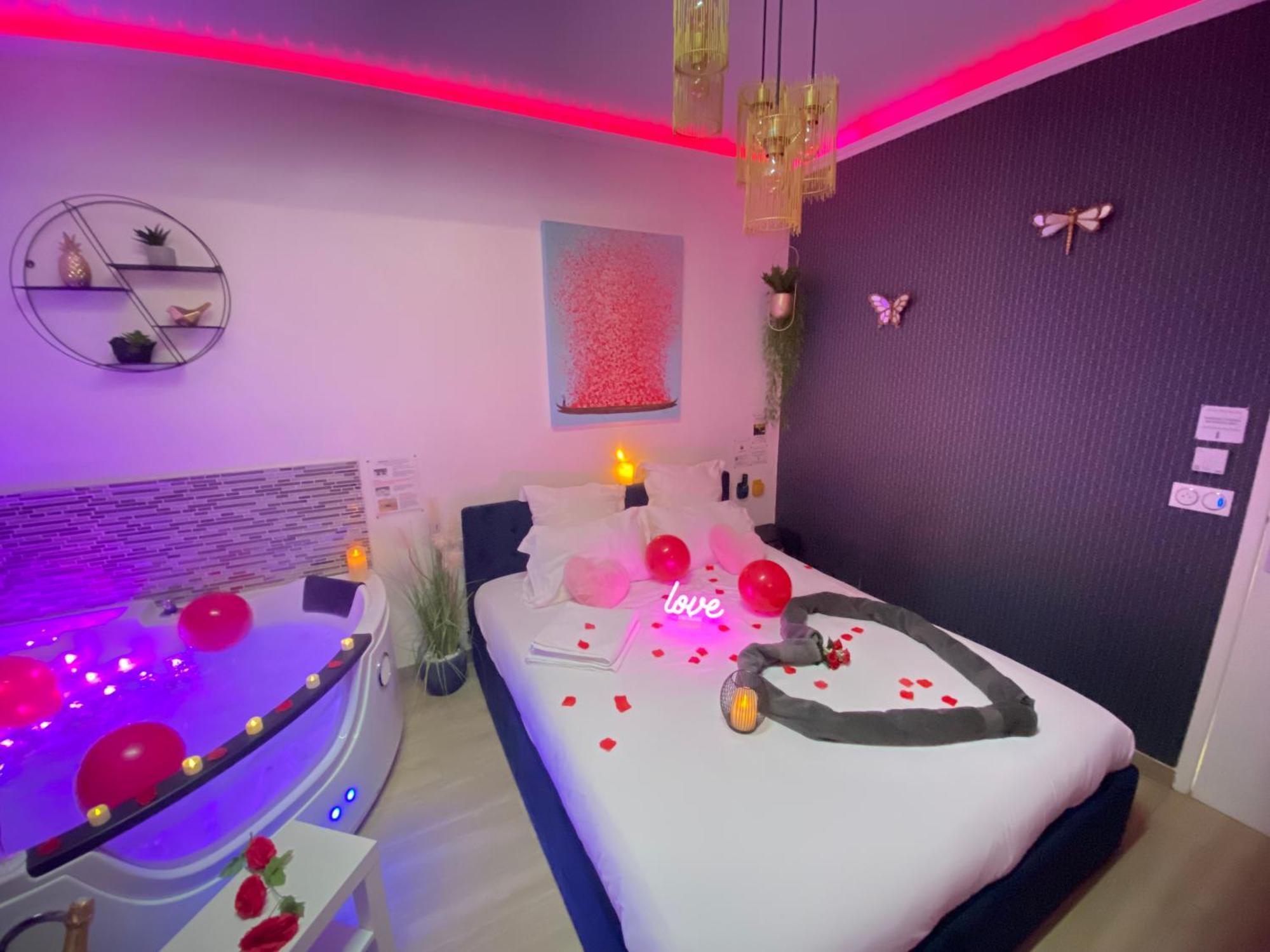 L'Escale Balneo'Romantique - Loveroom - Jacuzzi & Petit Dejeuner Villiers-sur-Marne Extérieur photo